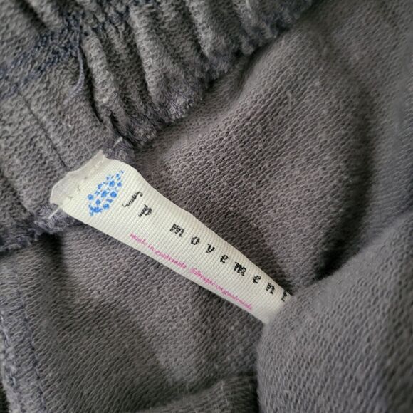 FP Free People Movement Sweatpants M Womens Grey Cuffed High Rise Pockets - Picture 9 of 9